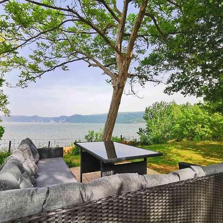 Kuca Za Odmor-Zelena Oaza Hotel Golubac Ngoại thất bức ảnh